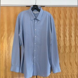 Mizzen + Main Men’s Leeward Dress Shirt, XL Trim, Good Condition